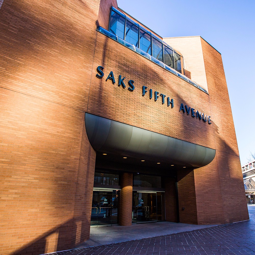 Saks Fifth Avenue  Cincinnati - Closed