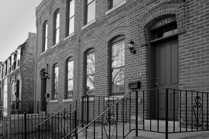 FIG. 2: Rehabilitation of a historic row house in north Pullman. Image courtesy of Marc PoKempner.