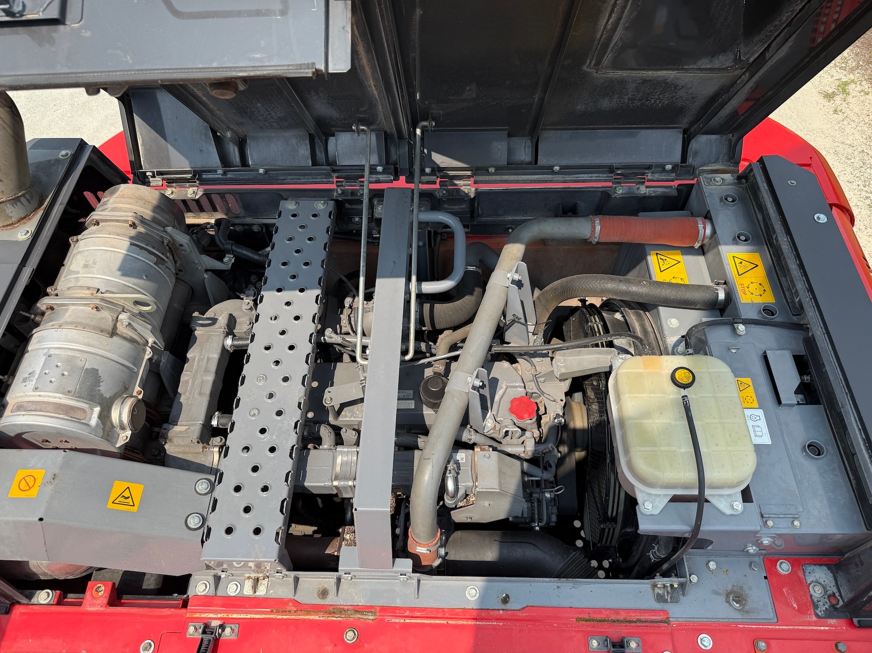 Used 2018 KTEG (Hitachi) KMC400P-6 For Sale