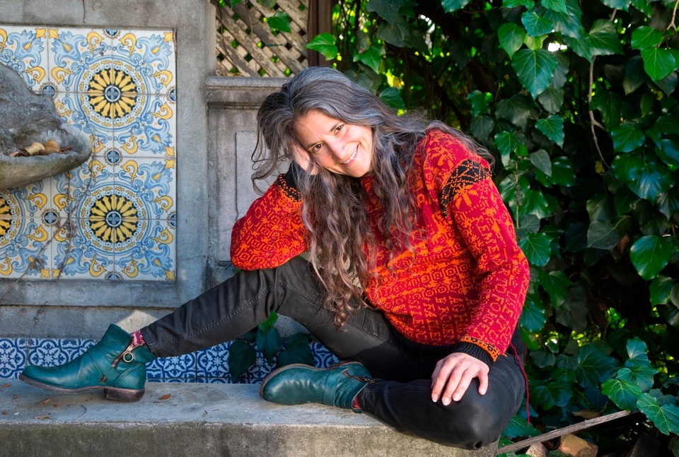 portrait picture of Lisa Anne Auerbach