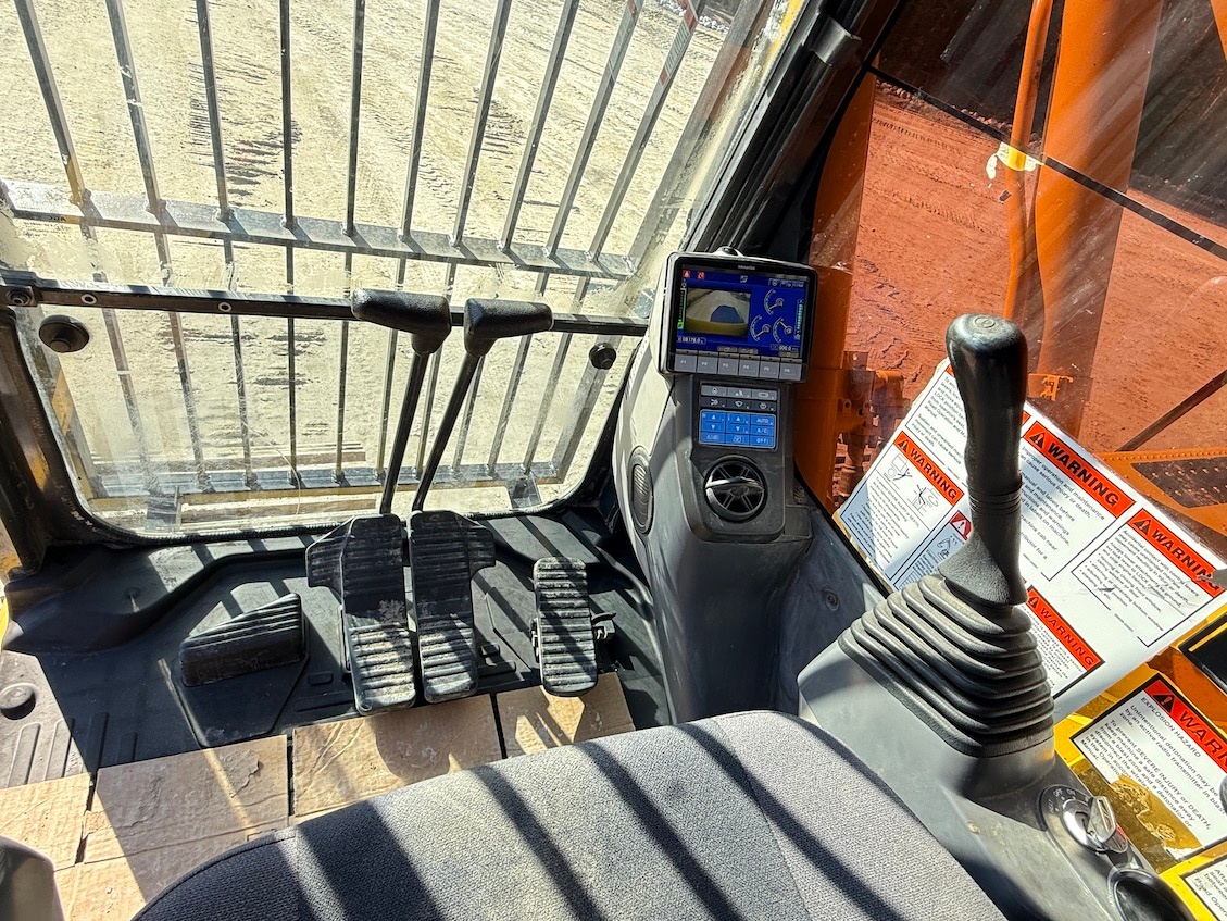 Used 2019 Komatsu PC360LC-11 w/ Shear For Sale