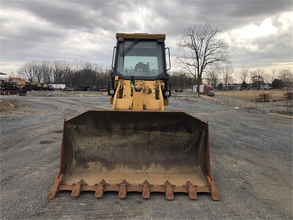 Photo of a 2005 Caterpillar 953C