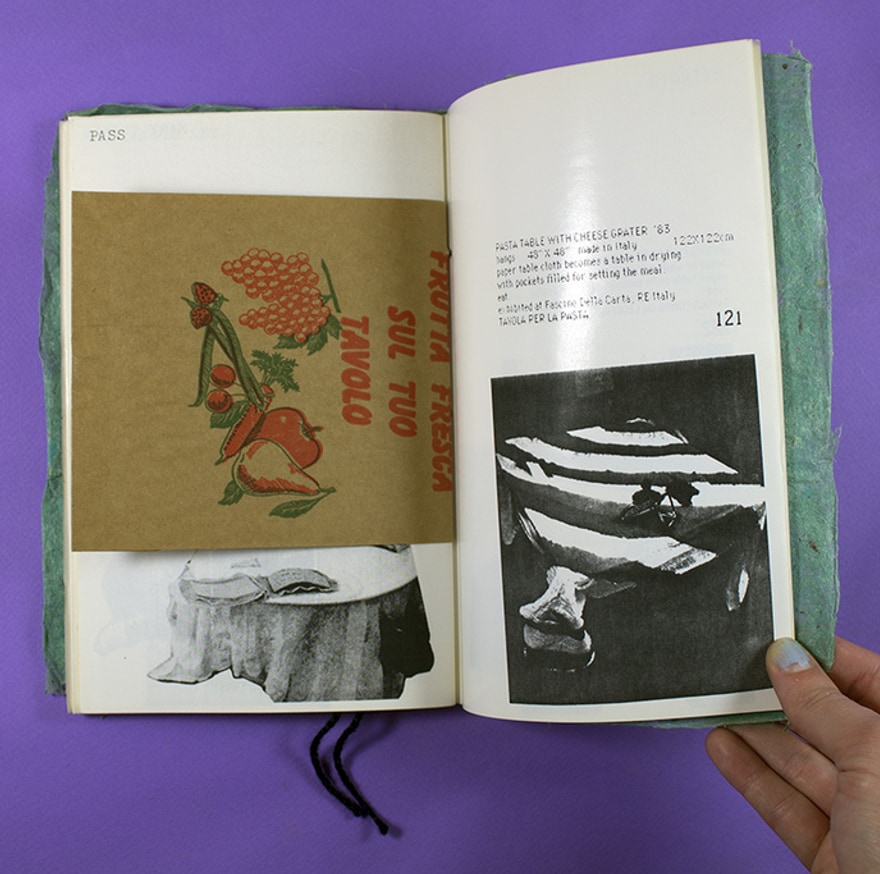 The_____Reader : 160 Books To Be Read With Eyes Ears Mind Body Use thumbnail 4