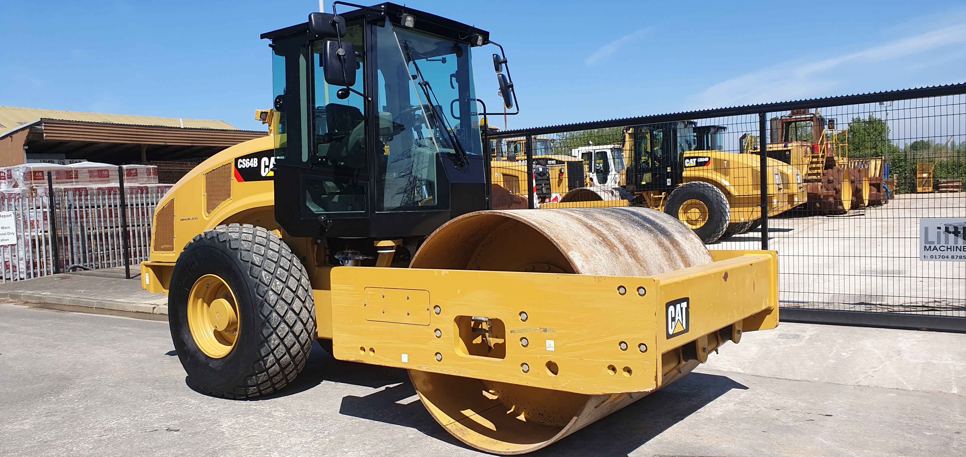 Photo of a 2015 Caterpillar CS64B