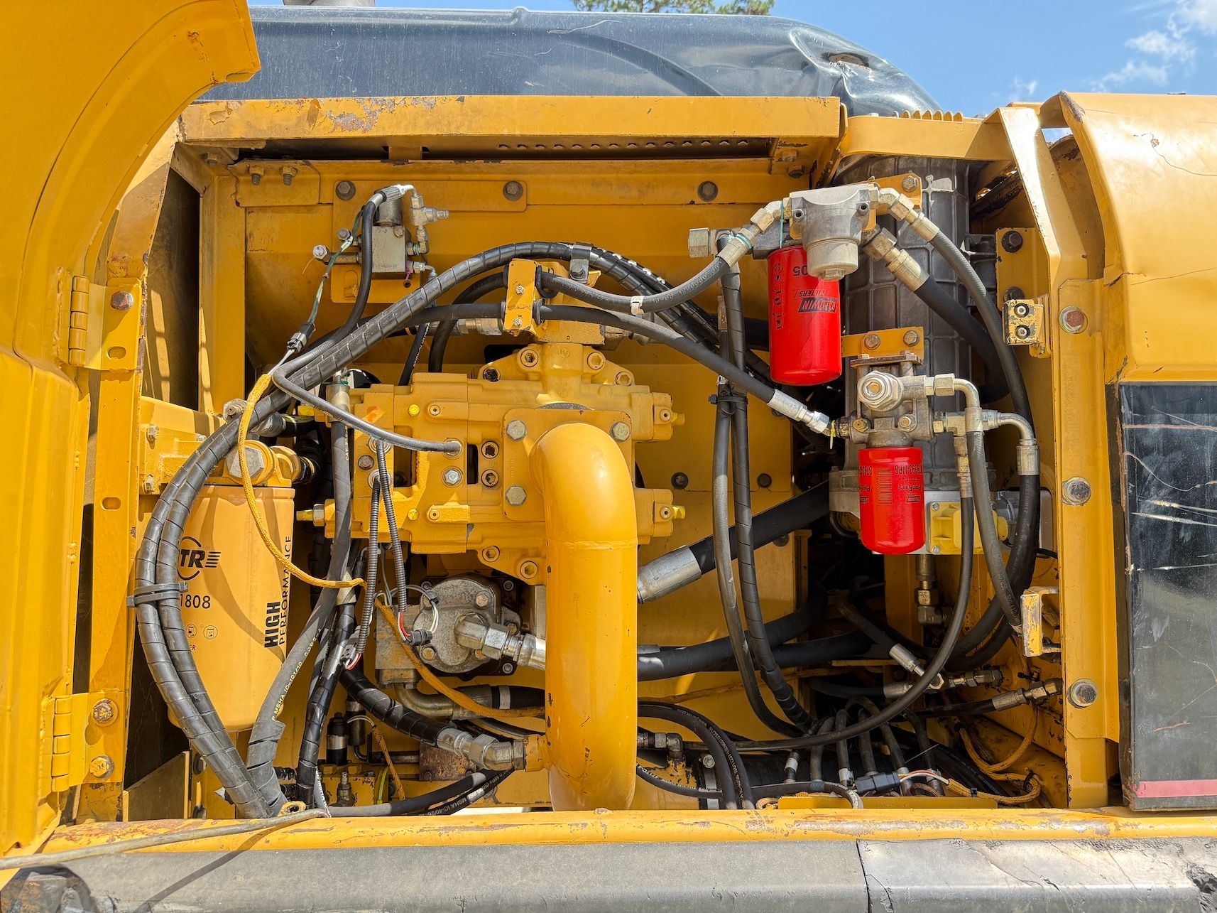 Used 2004 Caterpillar 330CL w Shear For Sale