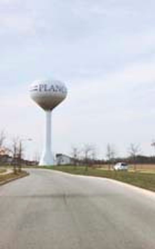 Approaching Mies (Plano, IL)