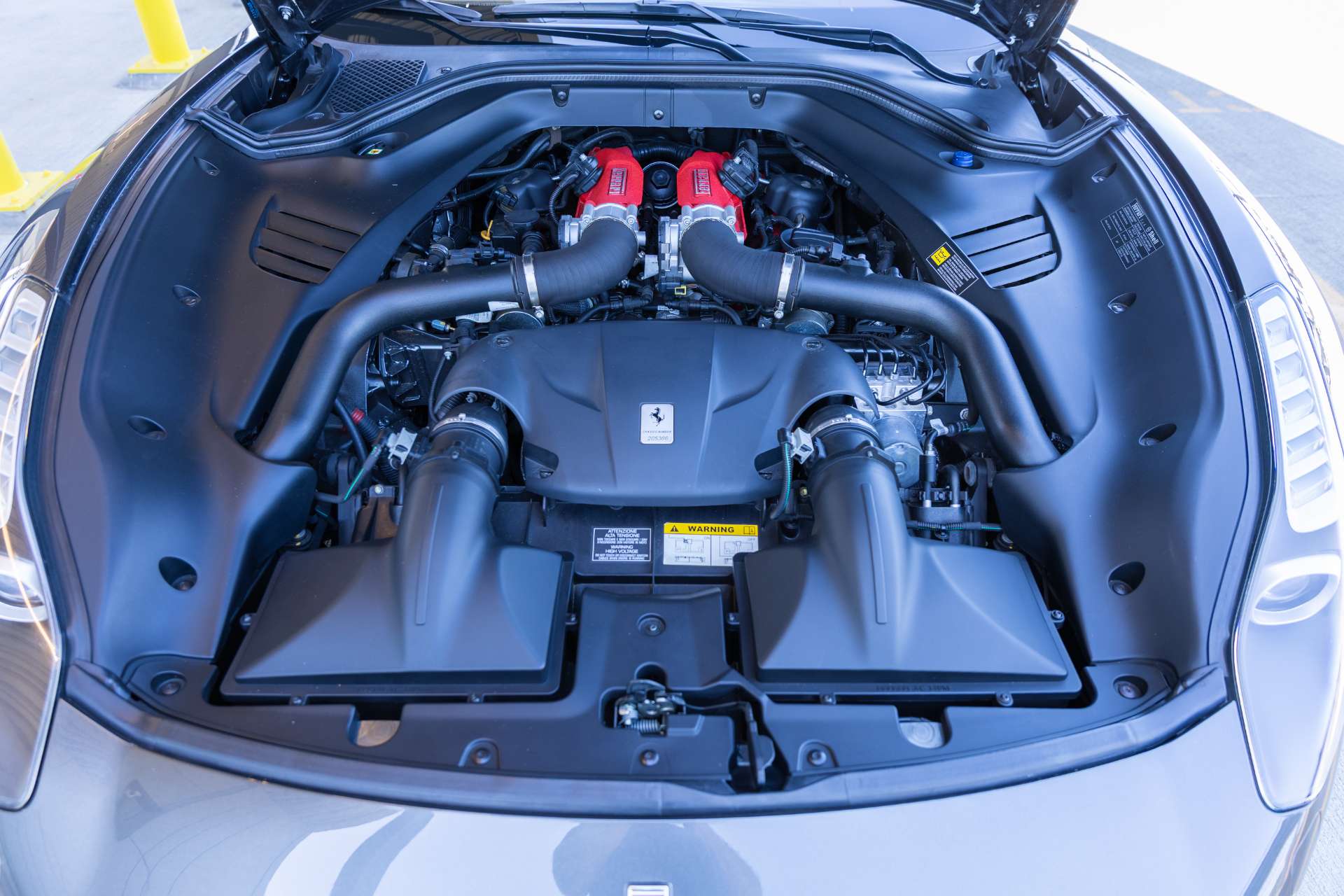 2015 Ferrari California T Base - Photo 39