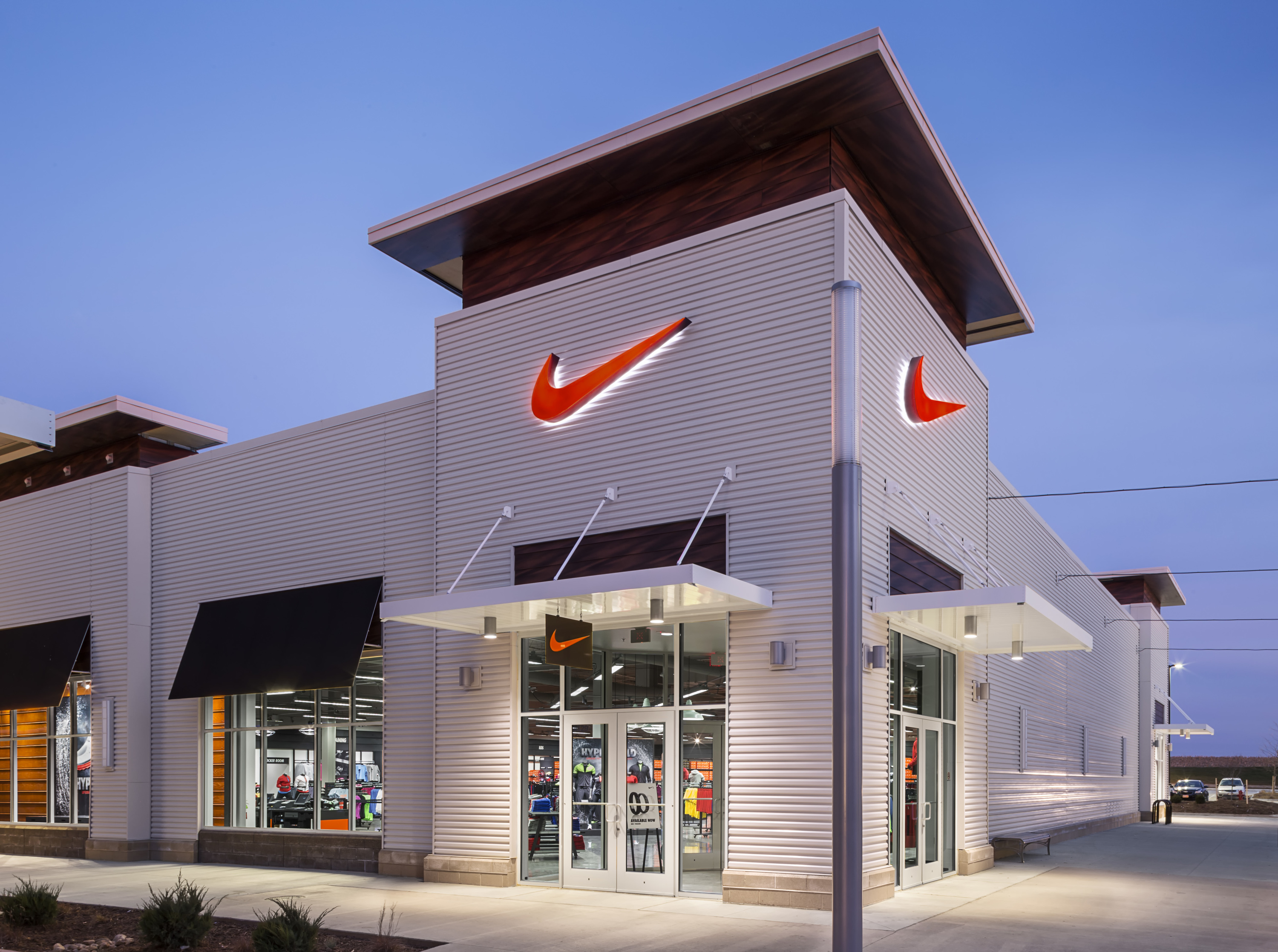 factory outlet near me nike