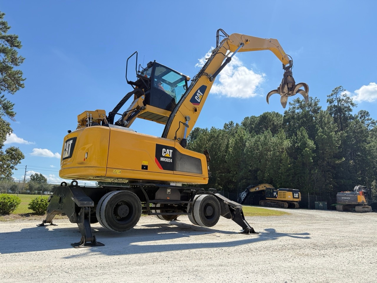 Used 2018 Caterpillar MH3024 For Sale