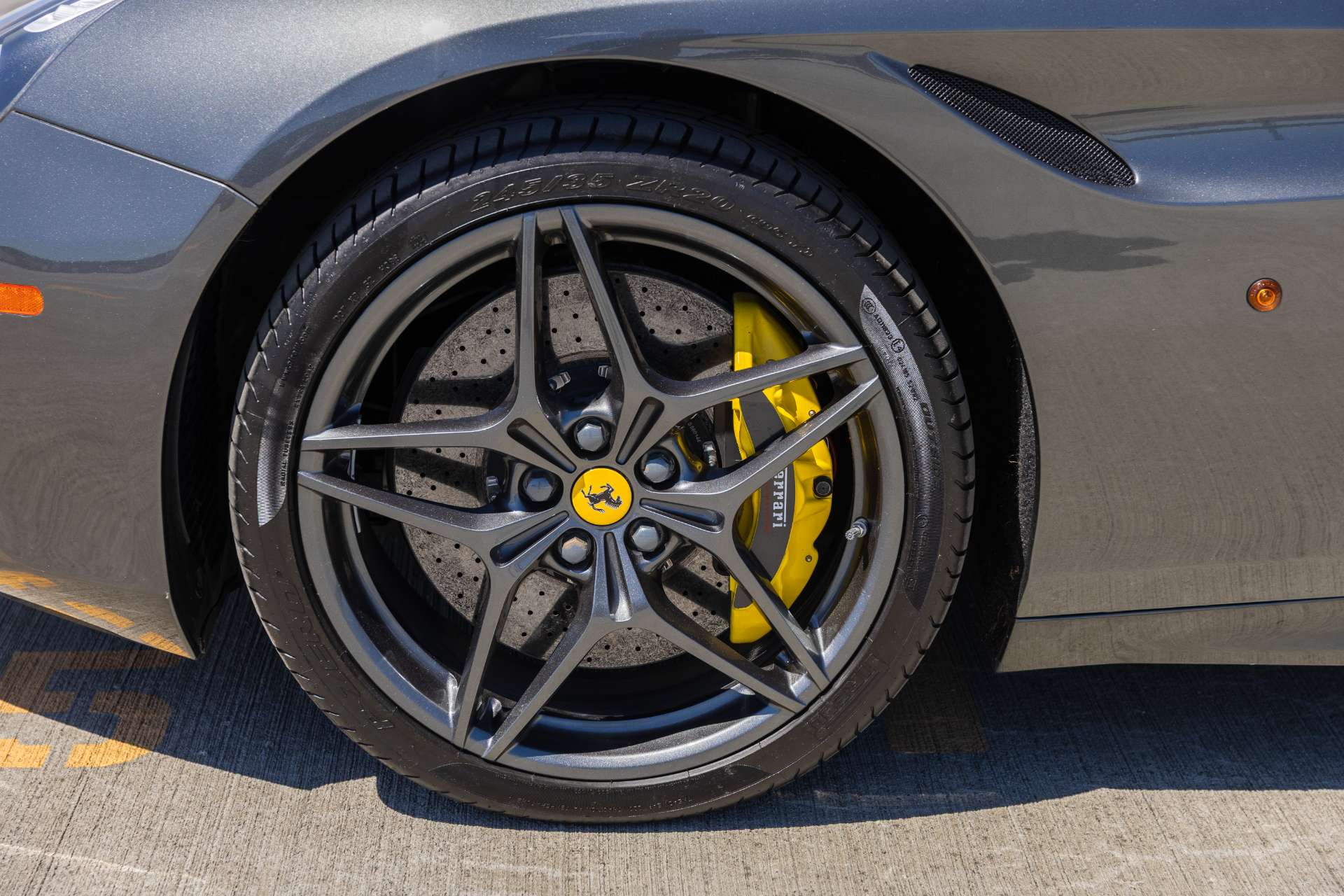 2015 Ferrari California T Base - Photo 30