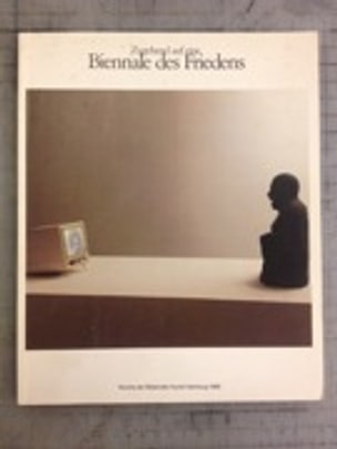 Zugehend auf eine Biennale des Friedens