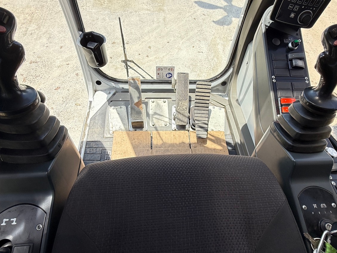 Used 2017 Sennebogen 818  For Sale