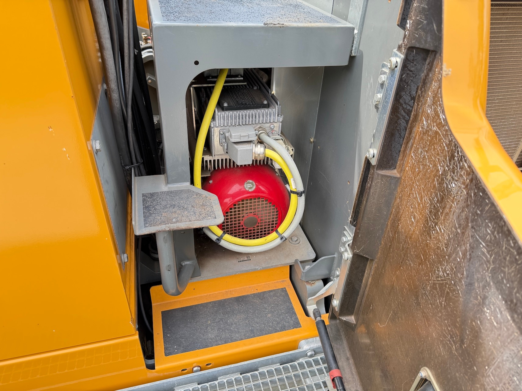Used 2019 Liebherr LH30C For Sale