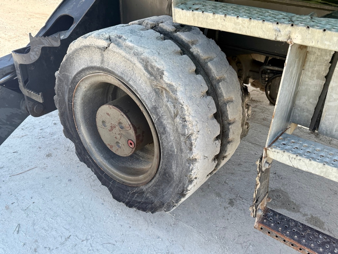 Used 2012 Sennebogen 818  For Sale