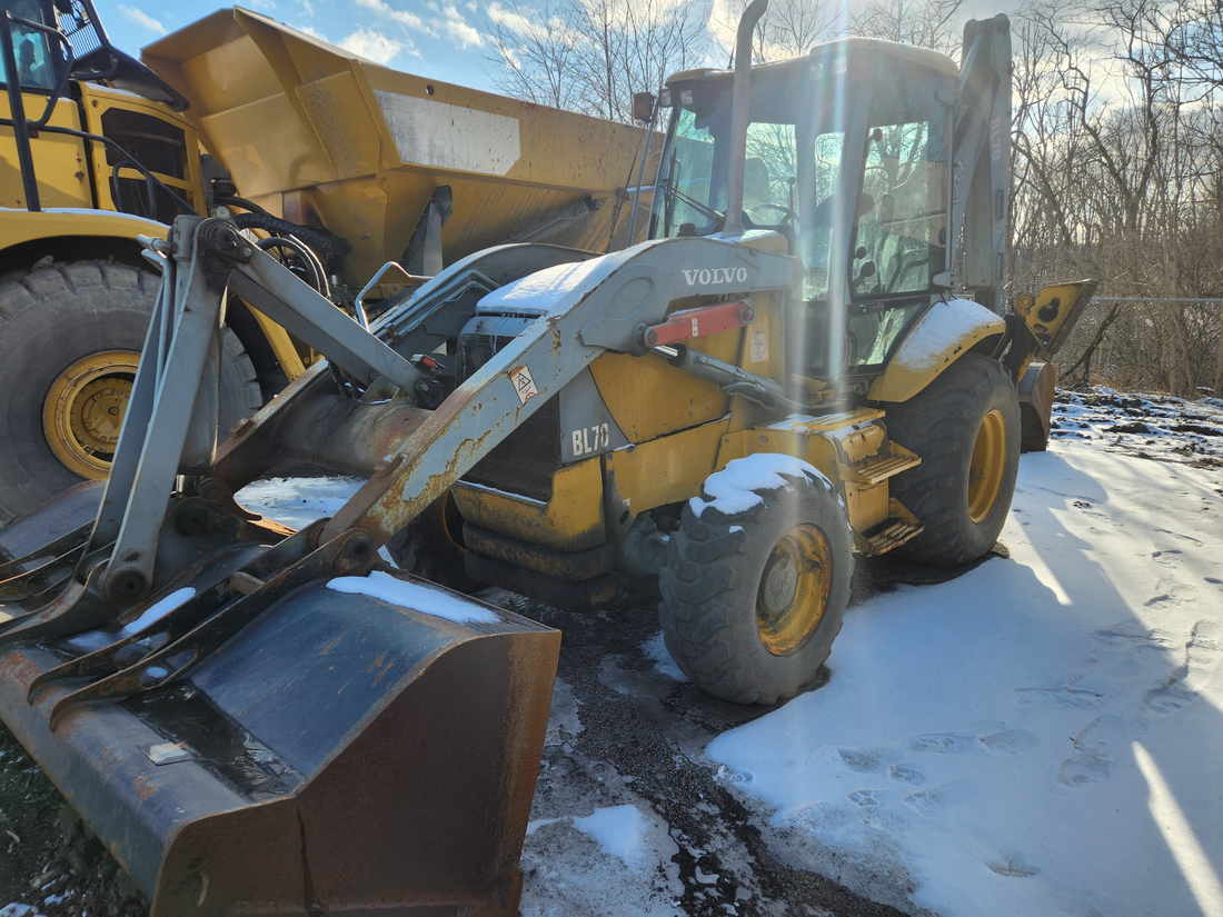 Photo of a 2005 Volvo BL70