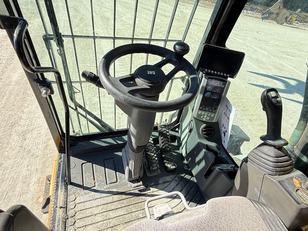 Used 2019 Caterpillar MH3022 For Sale