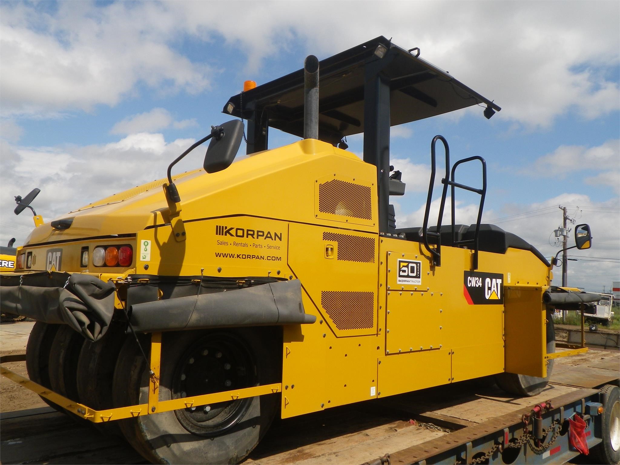 Photo of a 2013 Caterpillar CW34