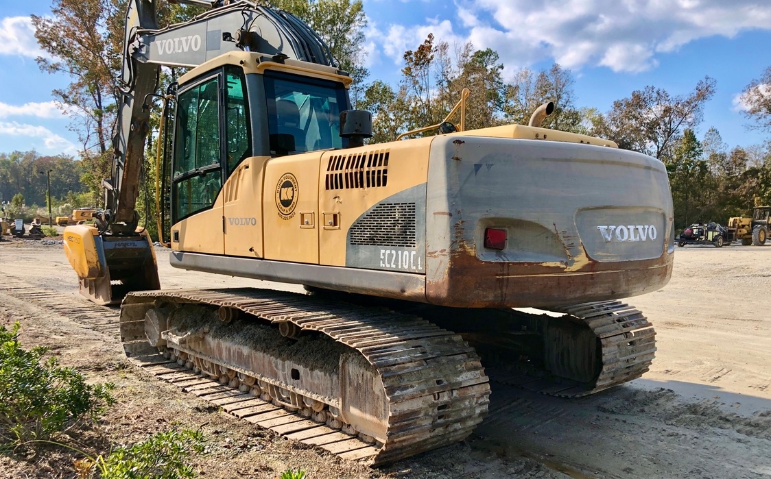 Used 2007 Volvo EC210CL w Crusher Bucket For Sale