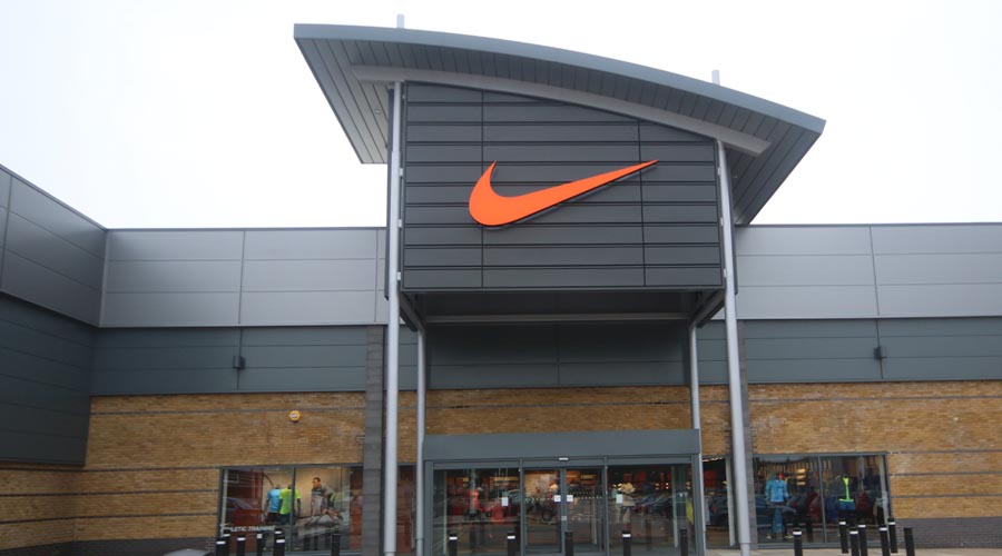 wembley outlet nike opening times