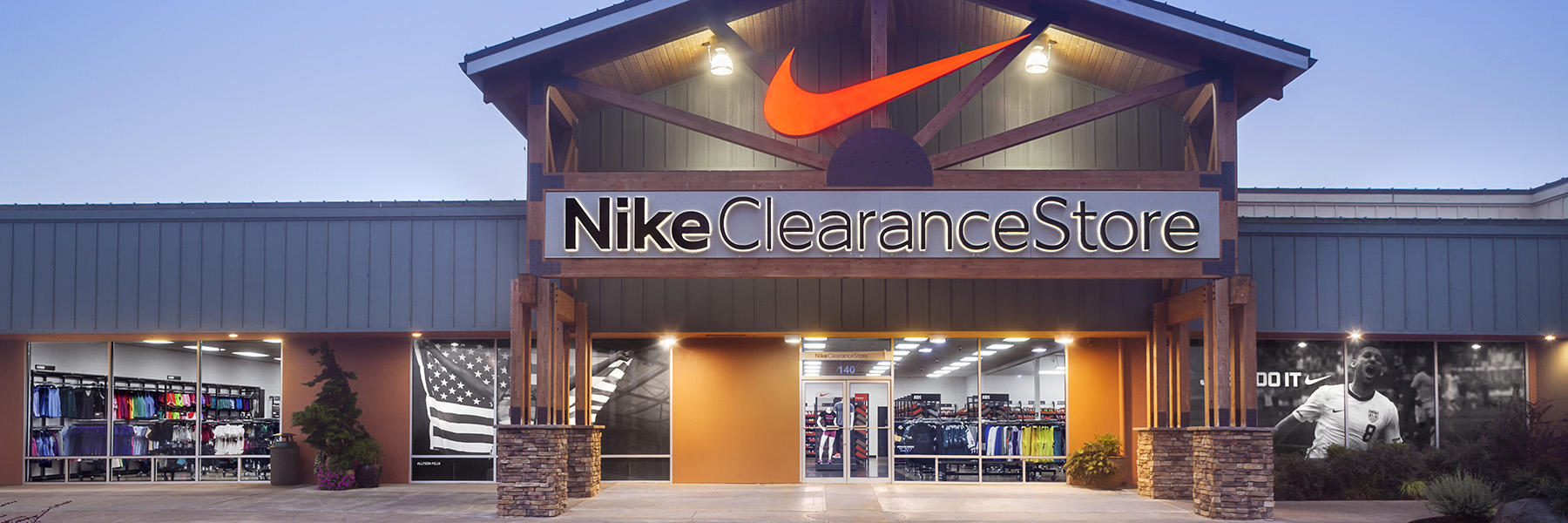 nike outlet clearance store near me