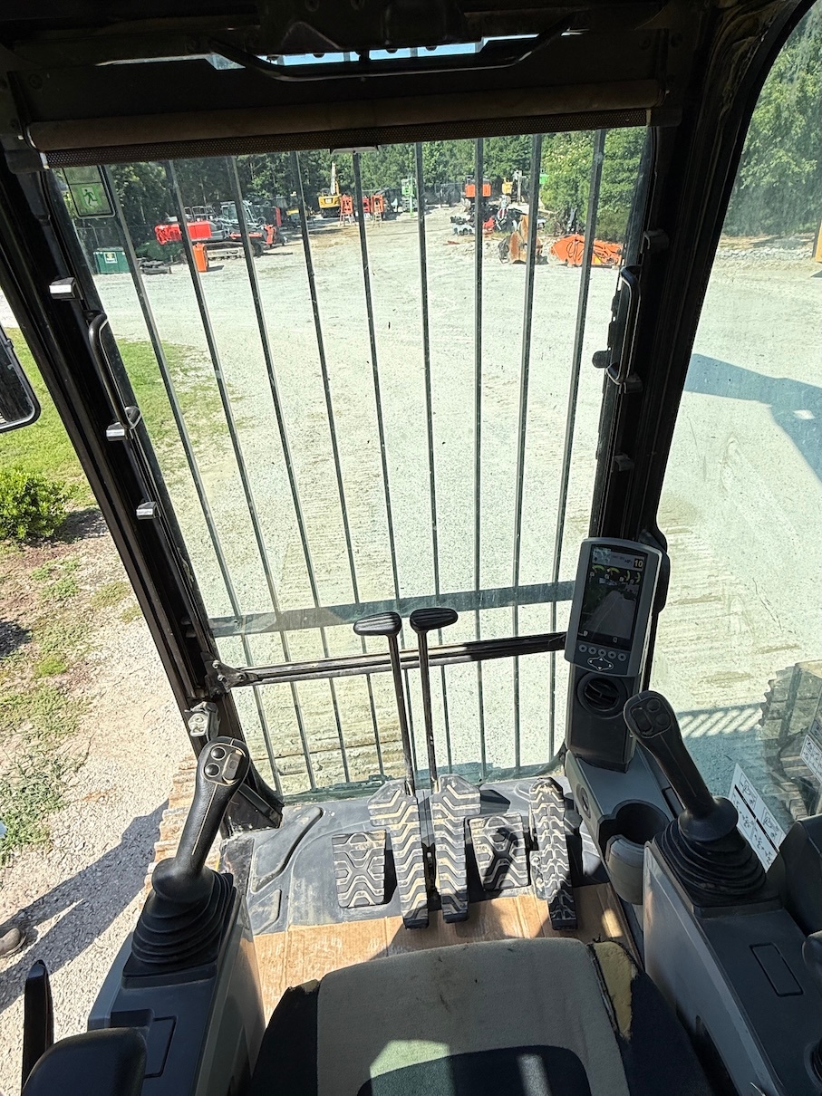 Used 2018 Caterpillar 349FL w Shear For Sale