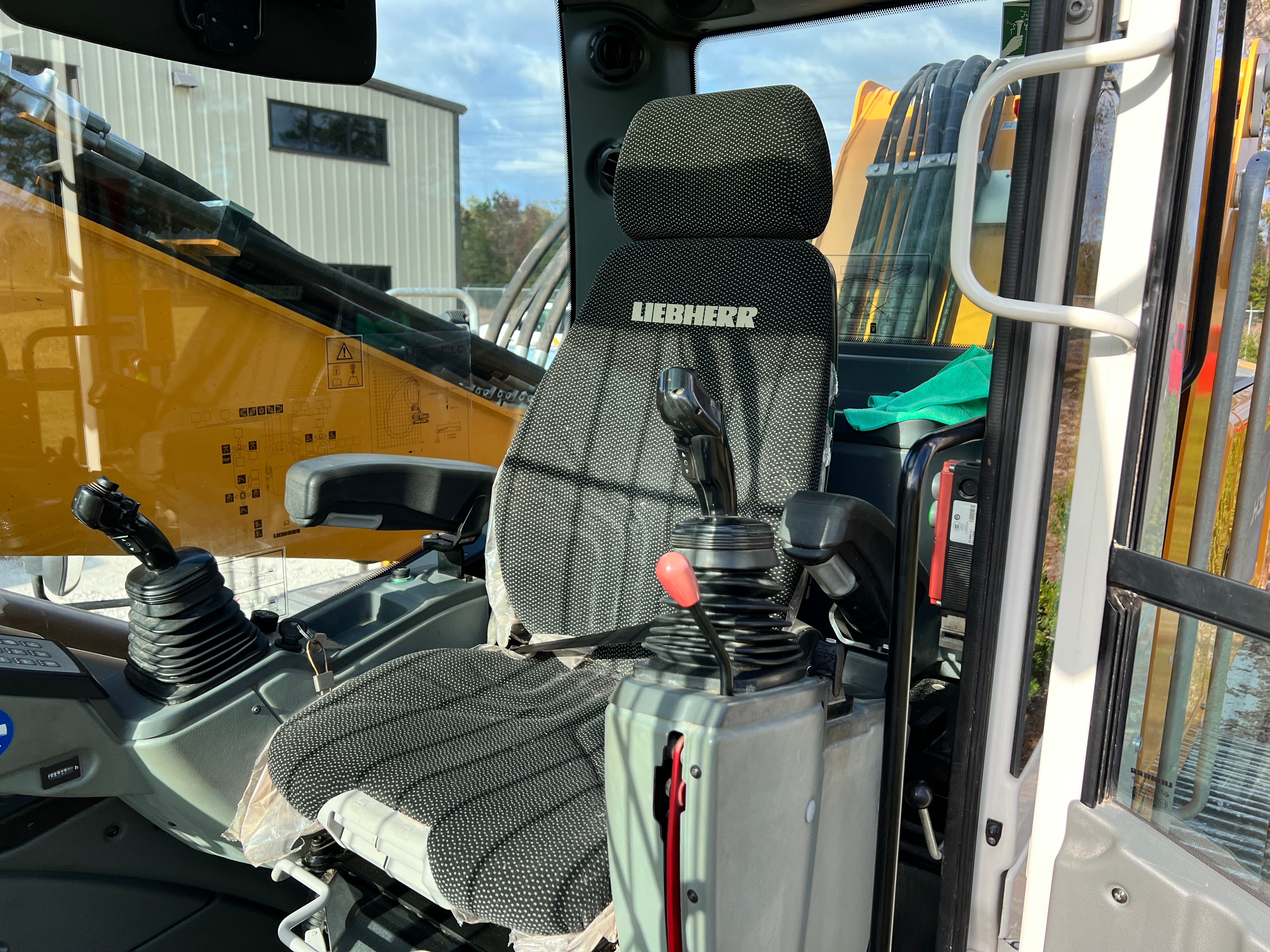 Used 2019 Liebherr LH30C For Sale
