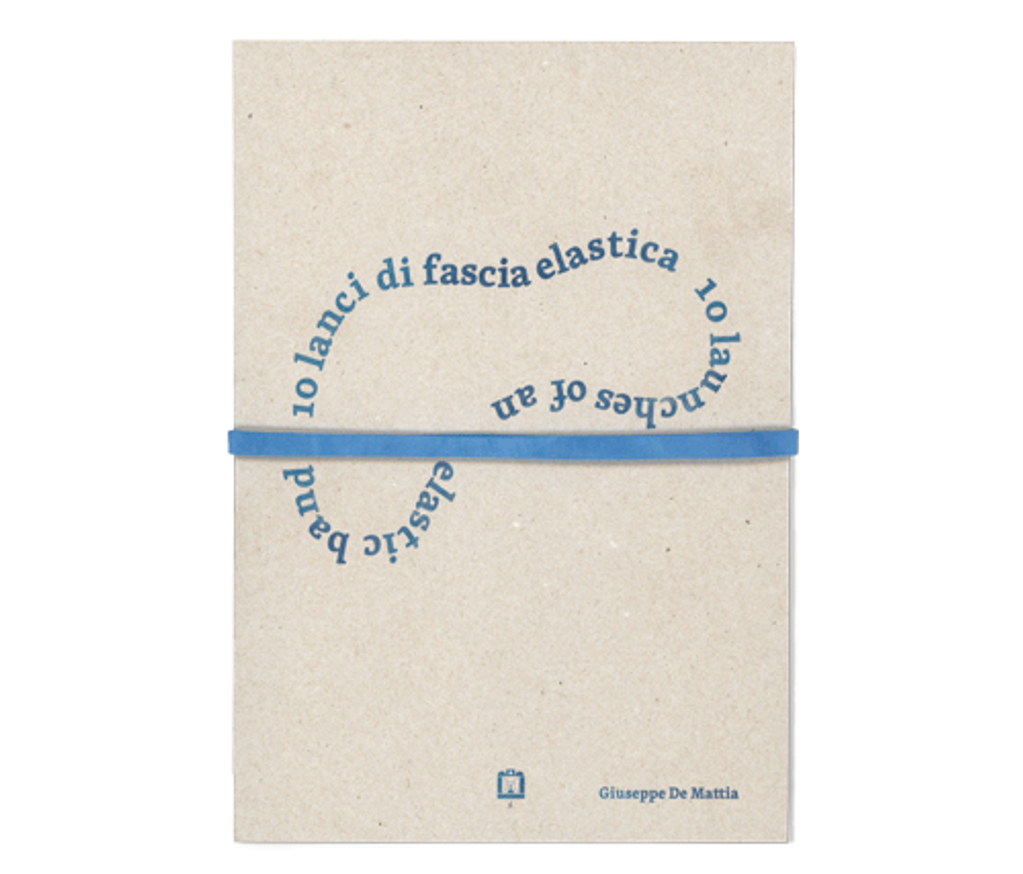 10 lanci di fascia elastica (10 launches of an elastic band)