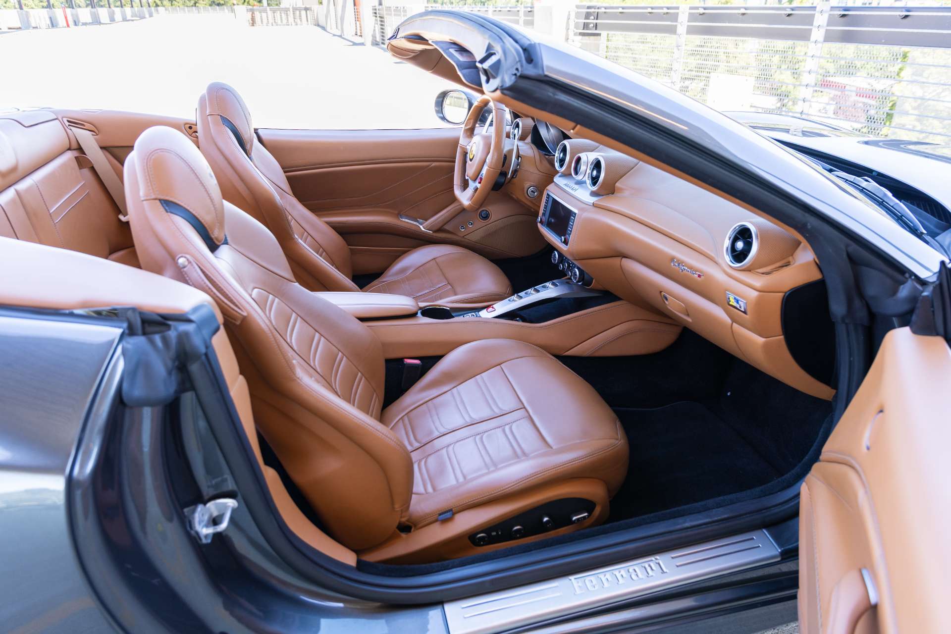 2015 Ferrari California T Base - Photo 63