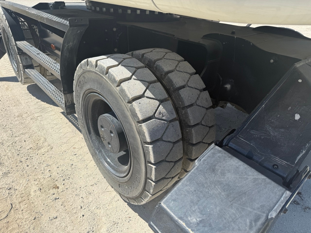 Used 2020 Caterpillar MH3022 For Sale
