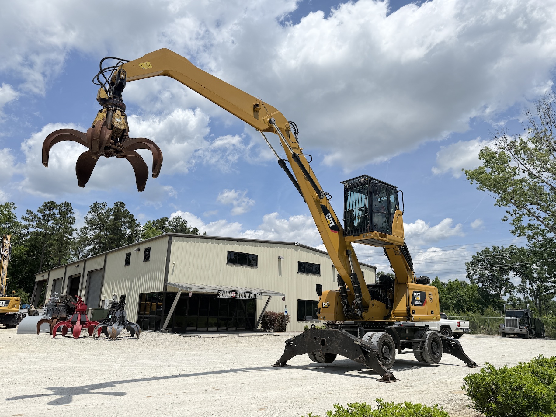 Photo of a 2018 Caterpillar MH3024