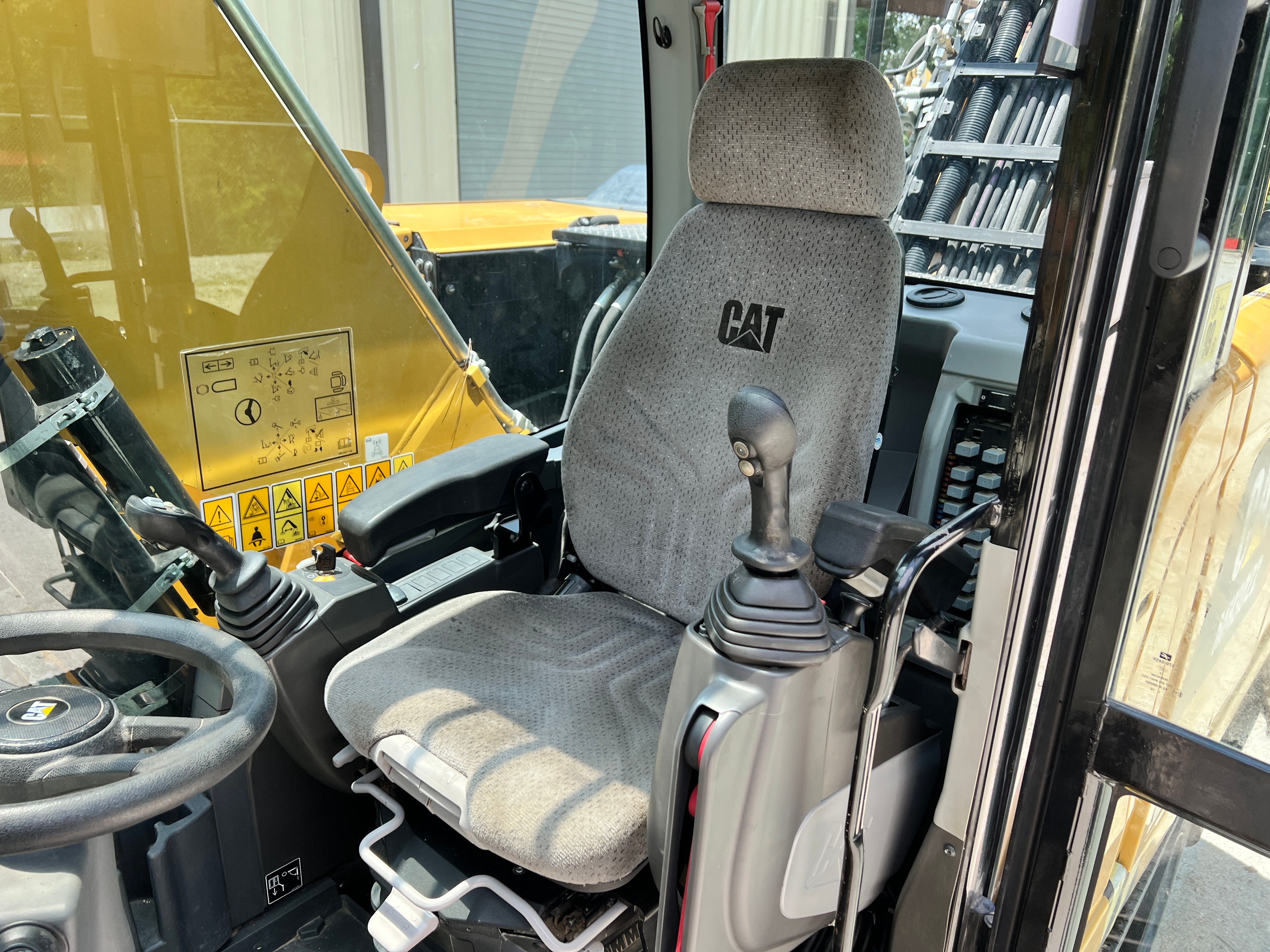 Used 2017 Caterpillar MH3022 For Sale