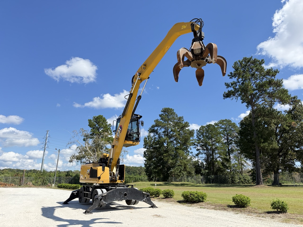 2020 Caterpillar MH3024