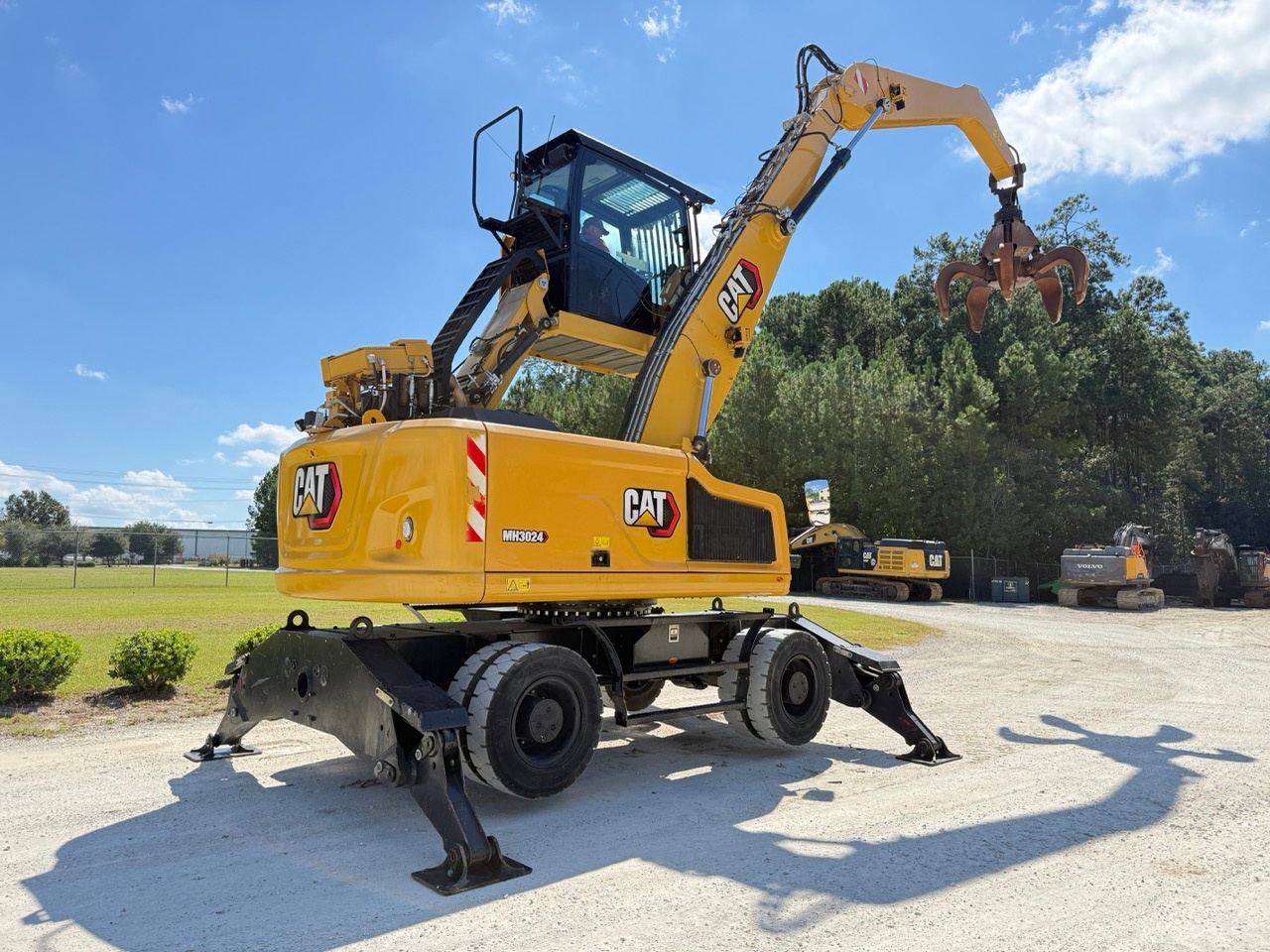 Used 2020 Caterpillar MH3024 For Sale