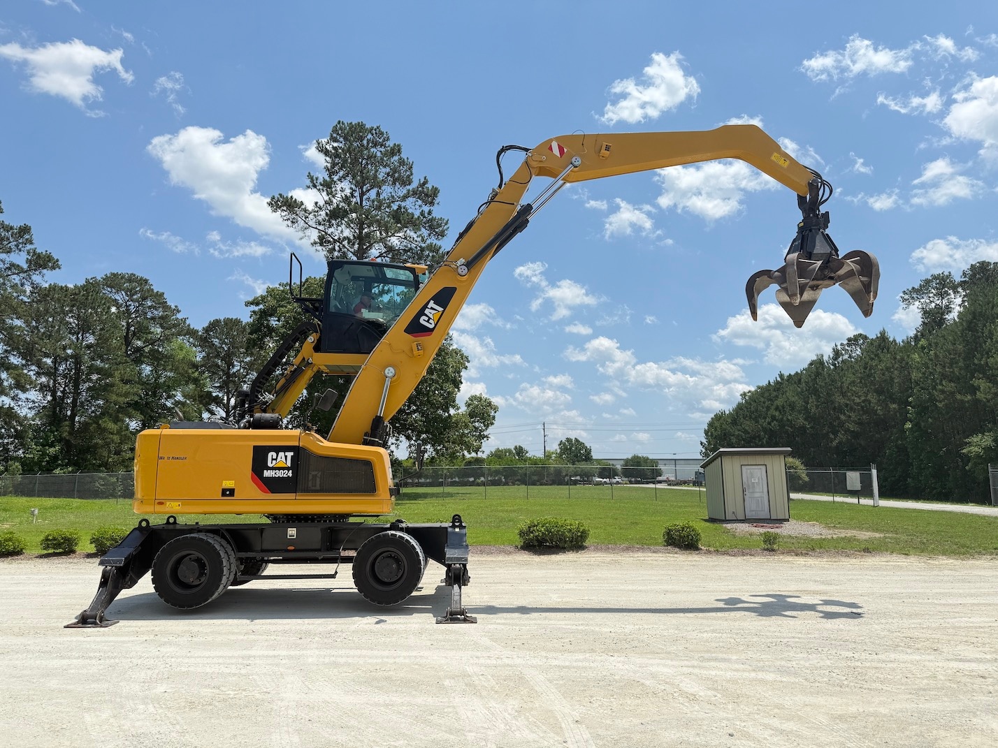 Used 2019 Caterpillar MH3024 For Sale
