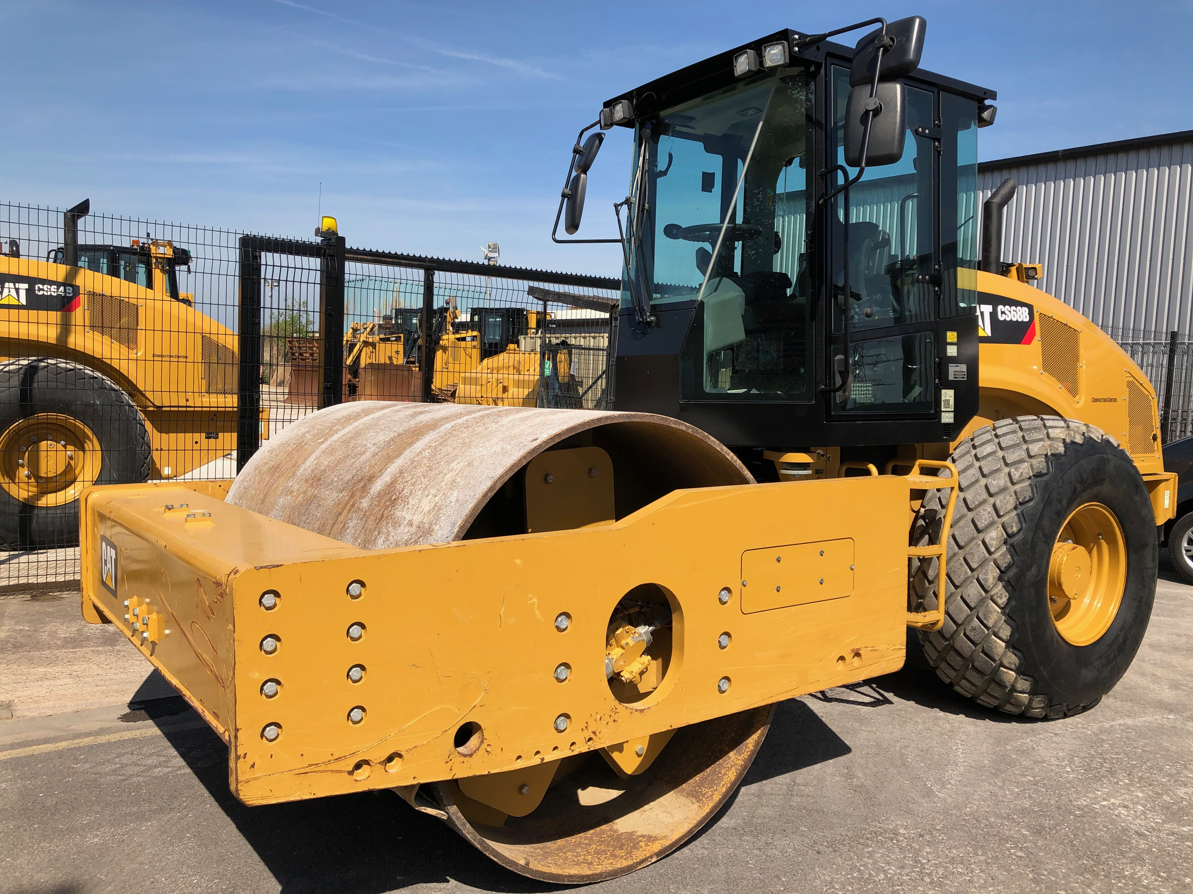 Photo of a 2016 Caterpillar CS68B