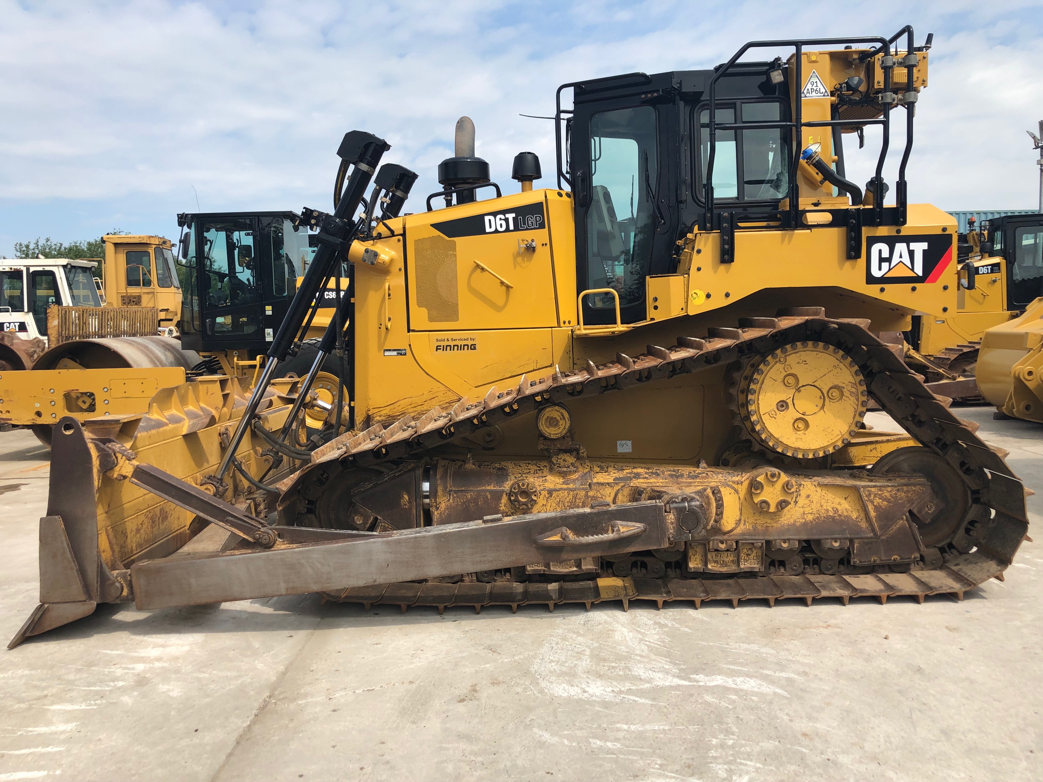 2016 Caterpillar D6T LGP For Sale (70056464) from Littler Machinery Ltd