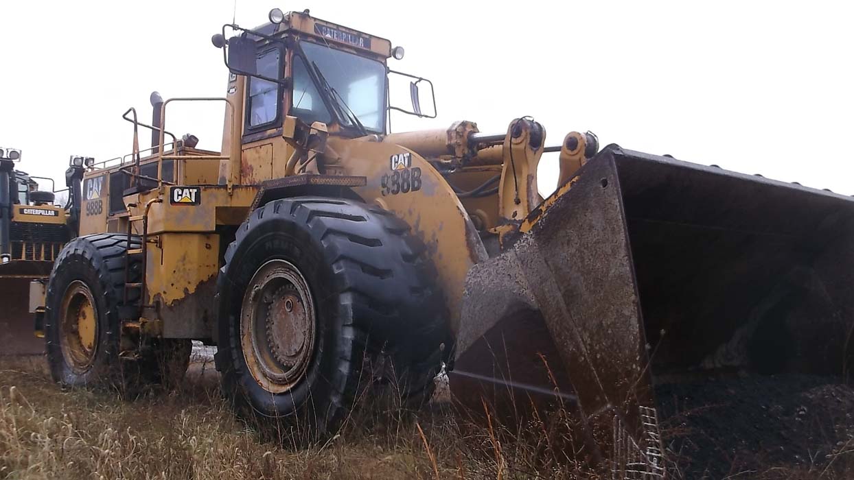 Photo of a 1982 Caterpillar 988B