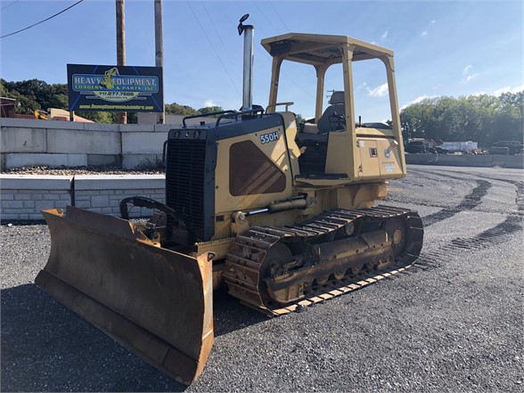 Photo of a 2004 John Deere 550H LT