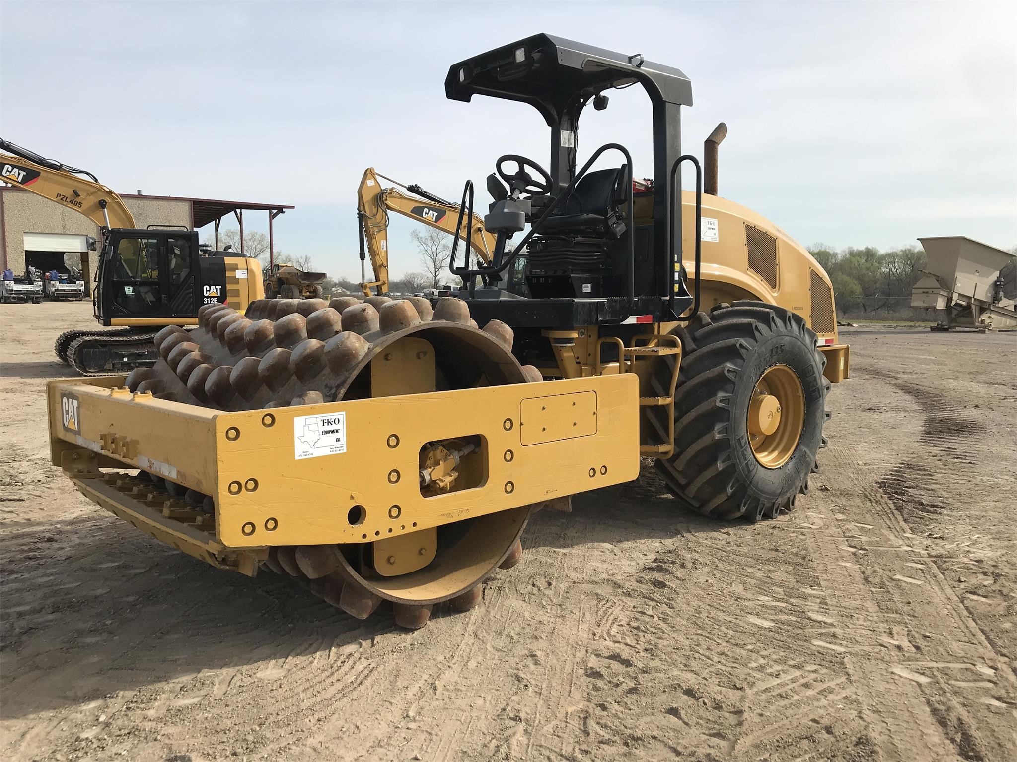 Photo of a 2014 Caterpillar CP56B