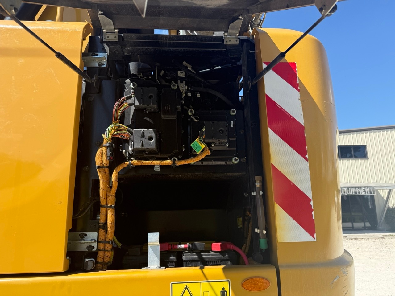 Used 2020 Caterpillar MH3024 For Sale