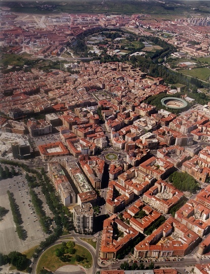 Aerial view of Aranzadi Park, Aranzadi Meander, Pamplona.