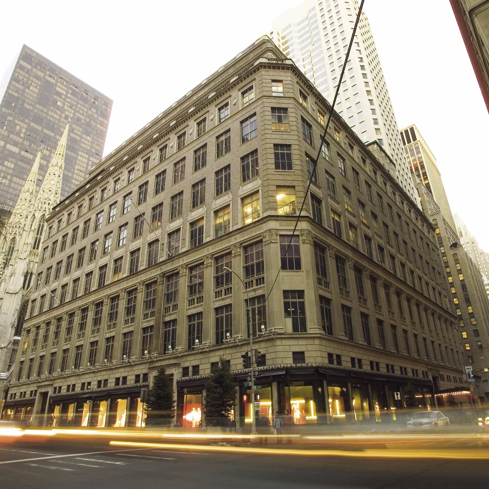 Louis Vuitton New York Saks Fifth Ave Store in New York, United States