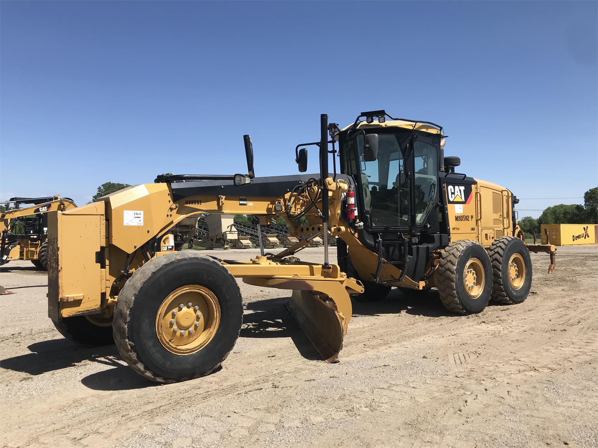 Photo of a 2011 Caterpillar 140M2