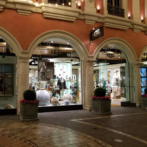 ugg store americana