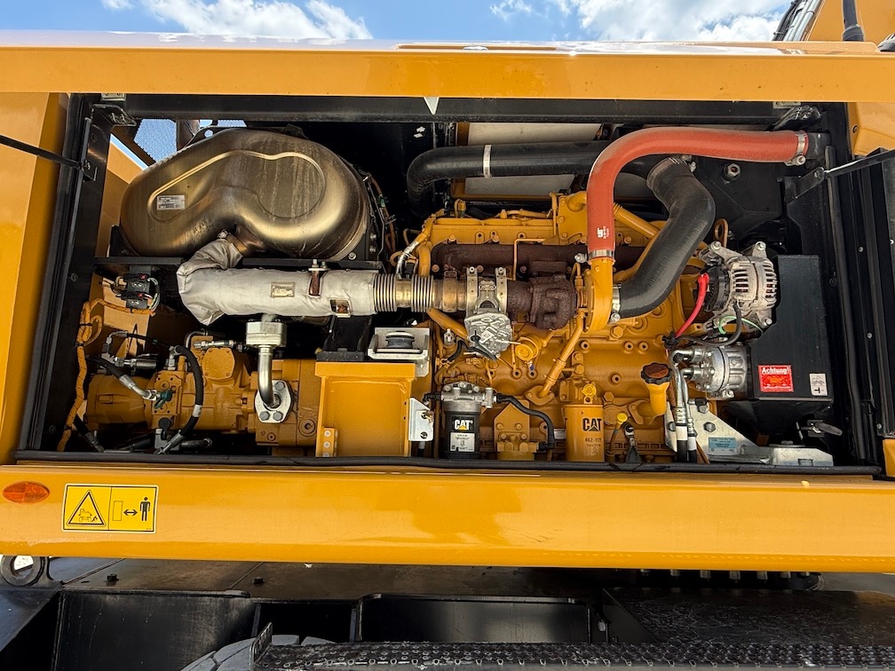 Used 2019 Caterpillar MH3024 For Sale