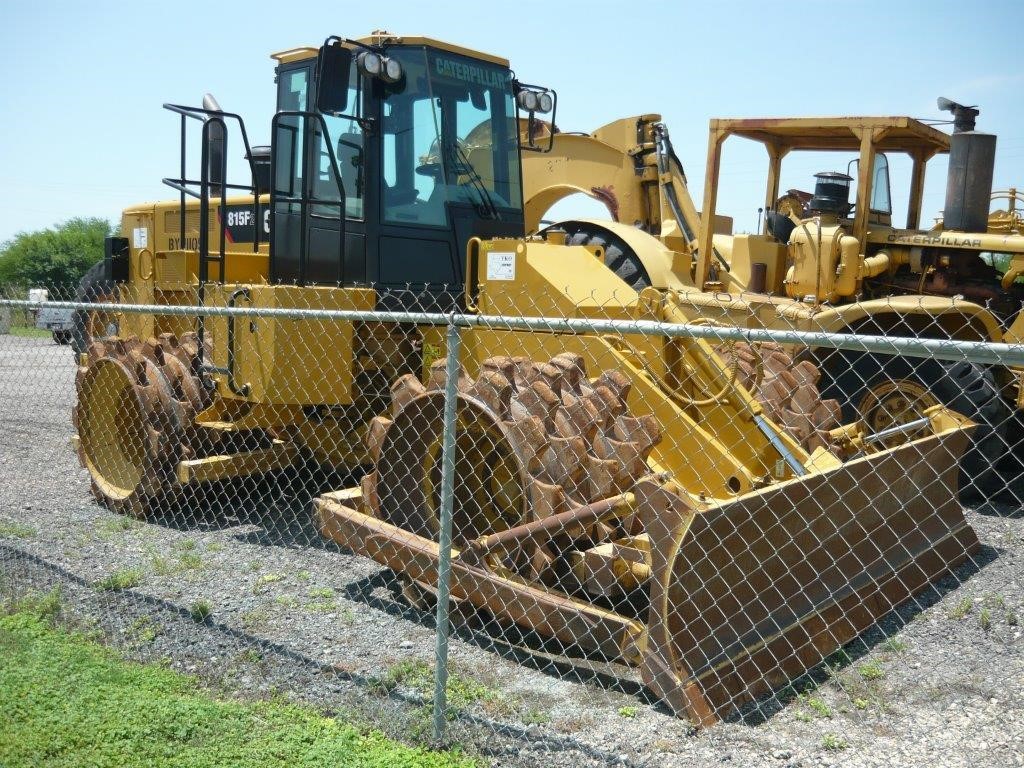Photo of a 2015 Caterpillar 815F 2