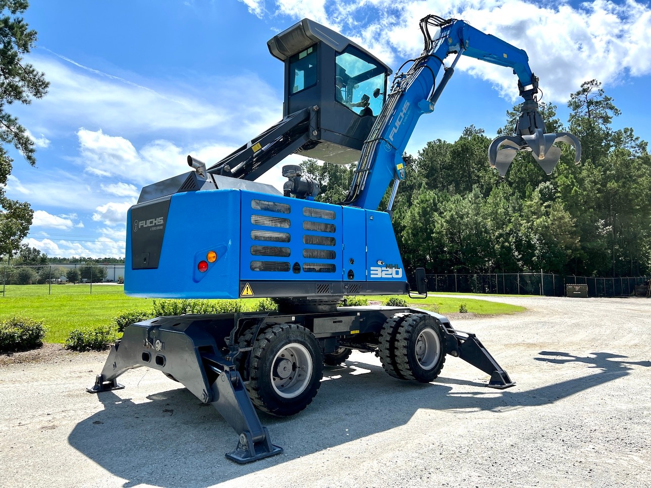 Used 2019 Fuchs MHL320F For Sale