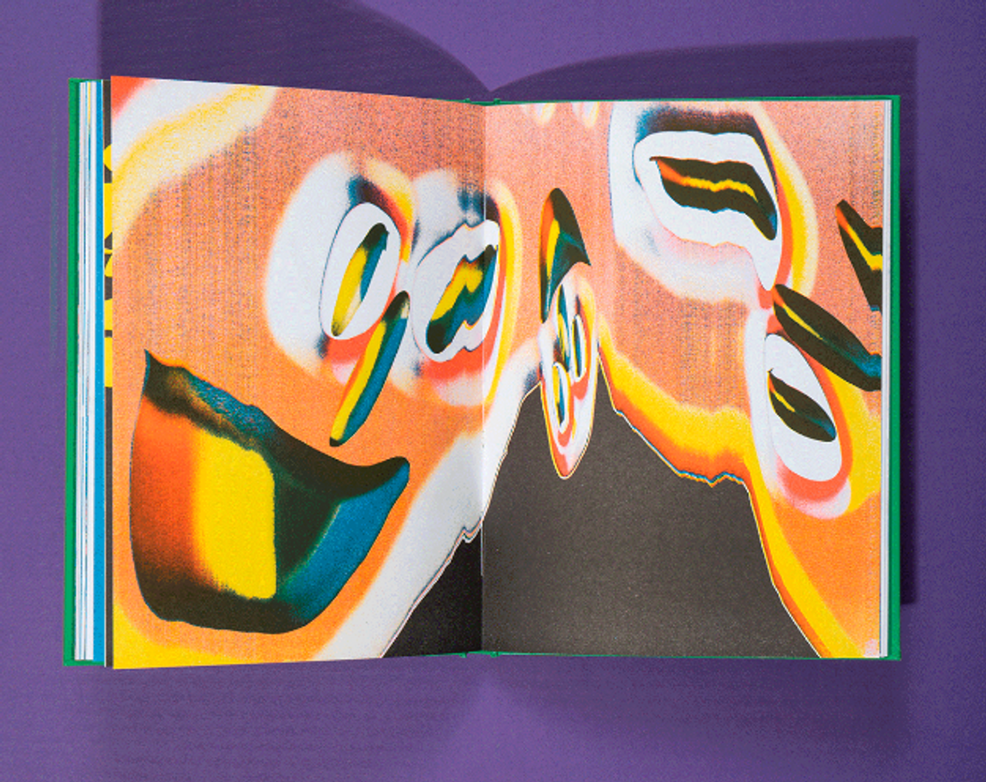 No Comment [Hardback] thumbnail 4