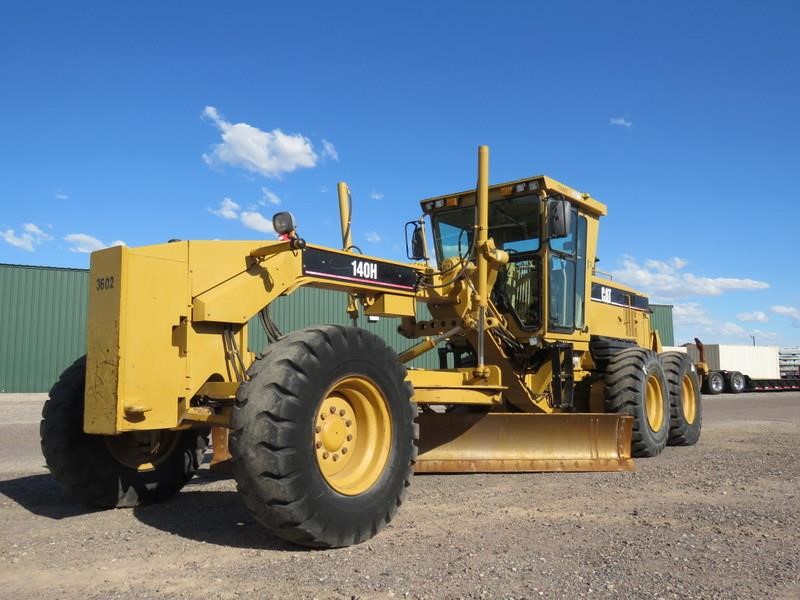 Photo of a 2007 Caterpillar 140H II