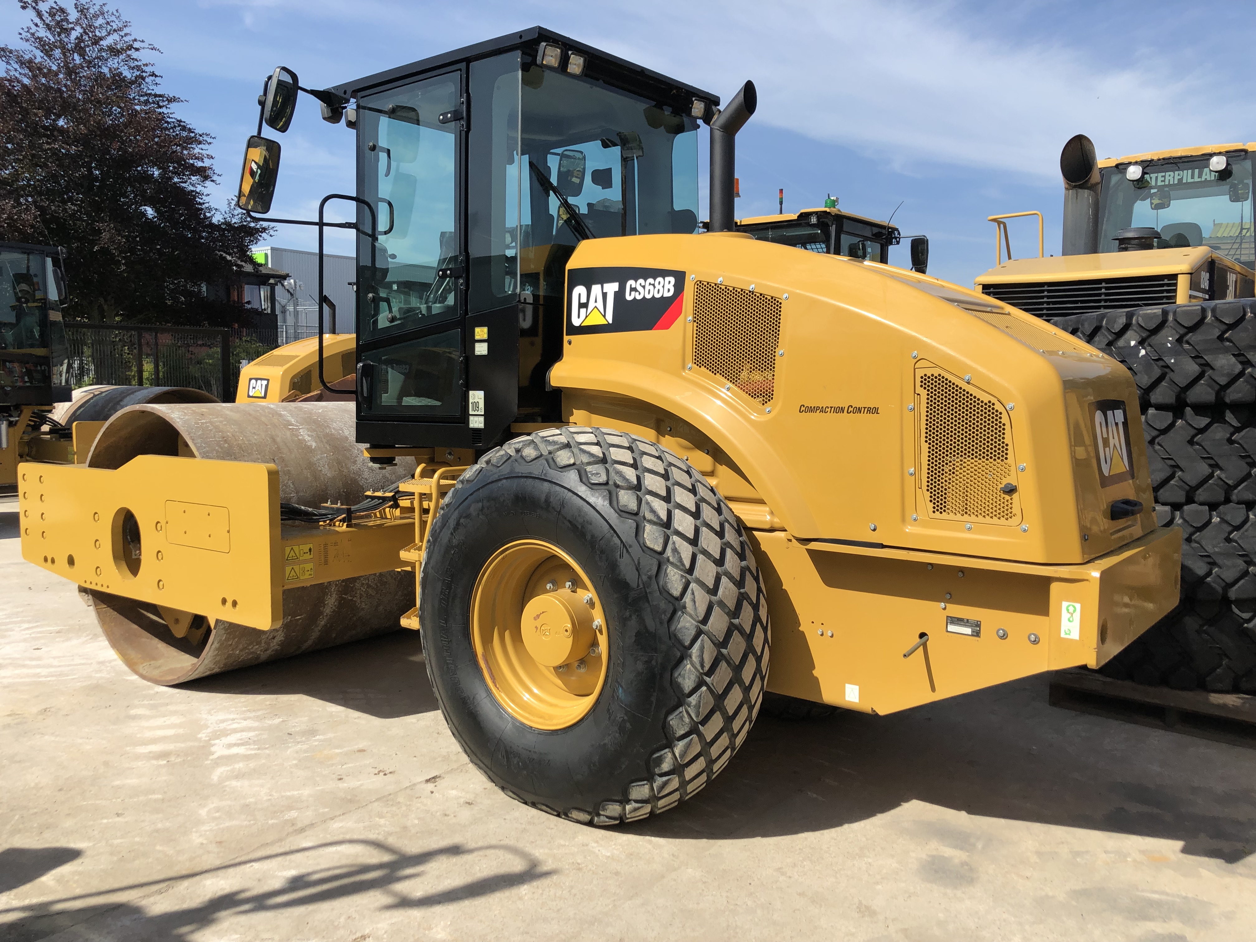 Photo of a 2016 Caterpillar CS68B